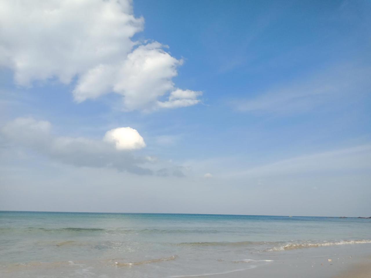 Marina Hut Guest House Koh Lanta Exterior photo