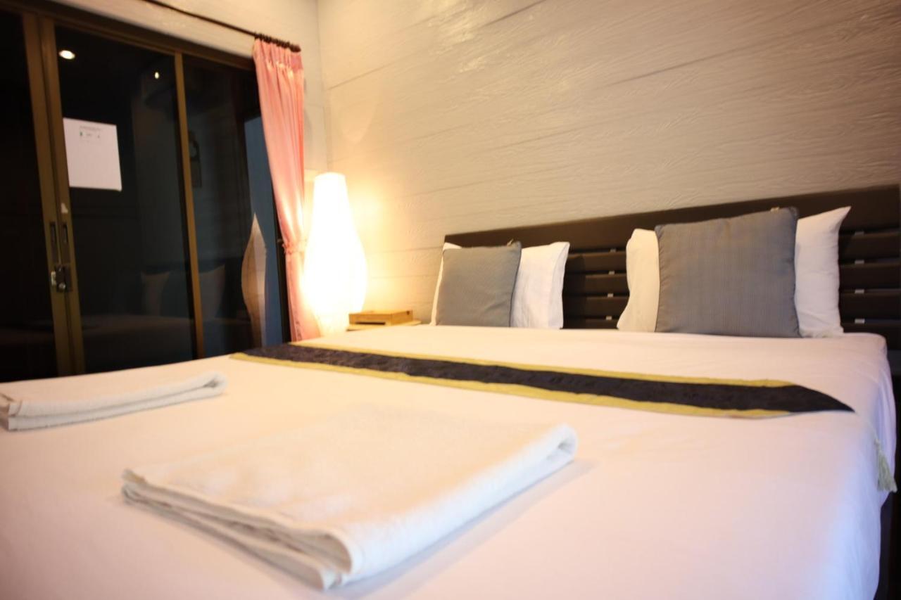 Marina Hut Guest House Koh Lanta Exterior photo